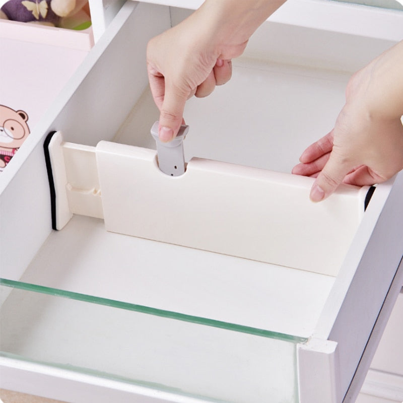 Adjustable drawer divider
